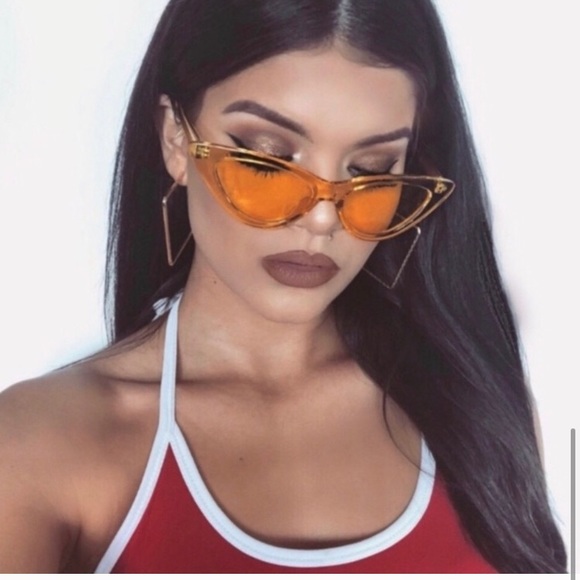 ❌SOLD❌The Sophia Soho’ sunnies - YELLOW - Picture 7 of 7